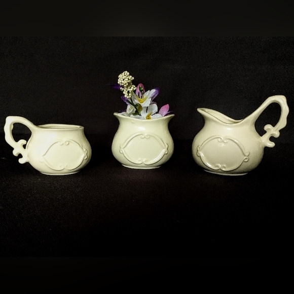 Beautiful Ironstone Mini-Pitcher & Matching Pieces - Artist Signed & Dated 1969 - Picture 1 of 8